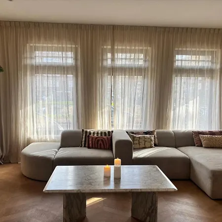 Lovely Spacious Canal House In Vakantiehuis