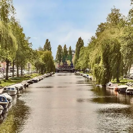 Lovely Spacious Canal House In Semesterbostad Amsterdam